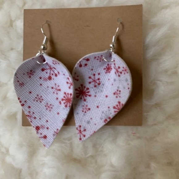 Dat Holiday Earring Set 🌲 - Picture 4 of 5